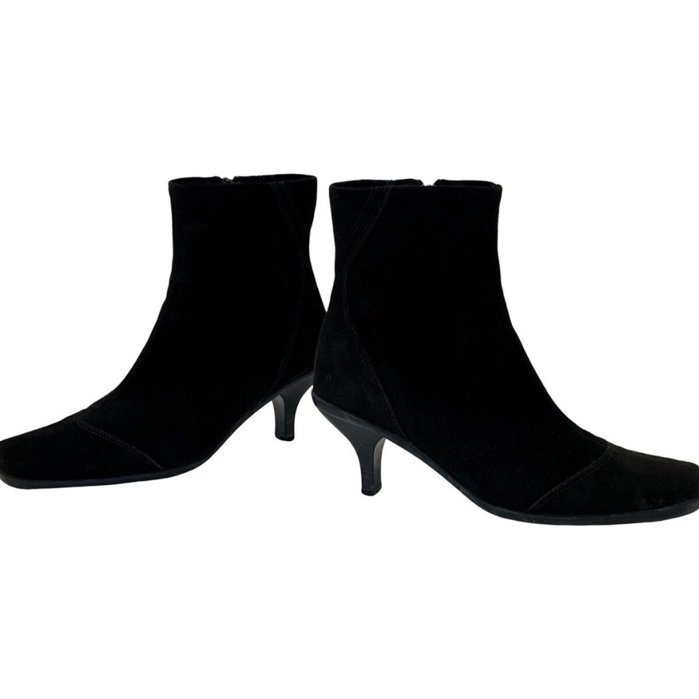 La Canadienne Black Waterproof Suede Women's Boots size 7.5